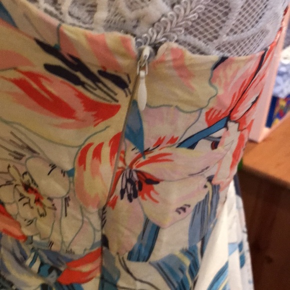 Old Navy Floral Spaghetti Strap Dress (Large) - Picture 8 of 8